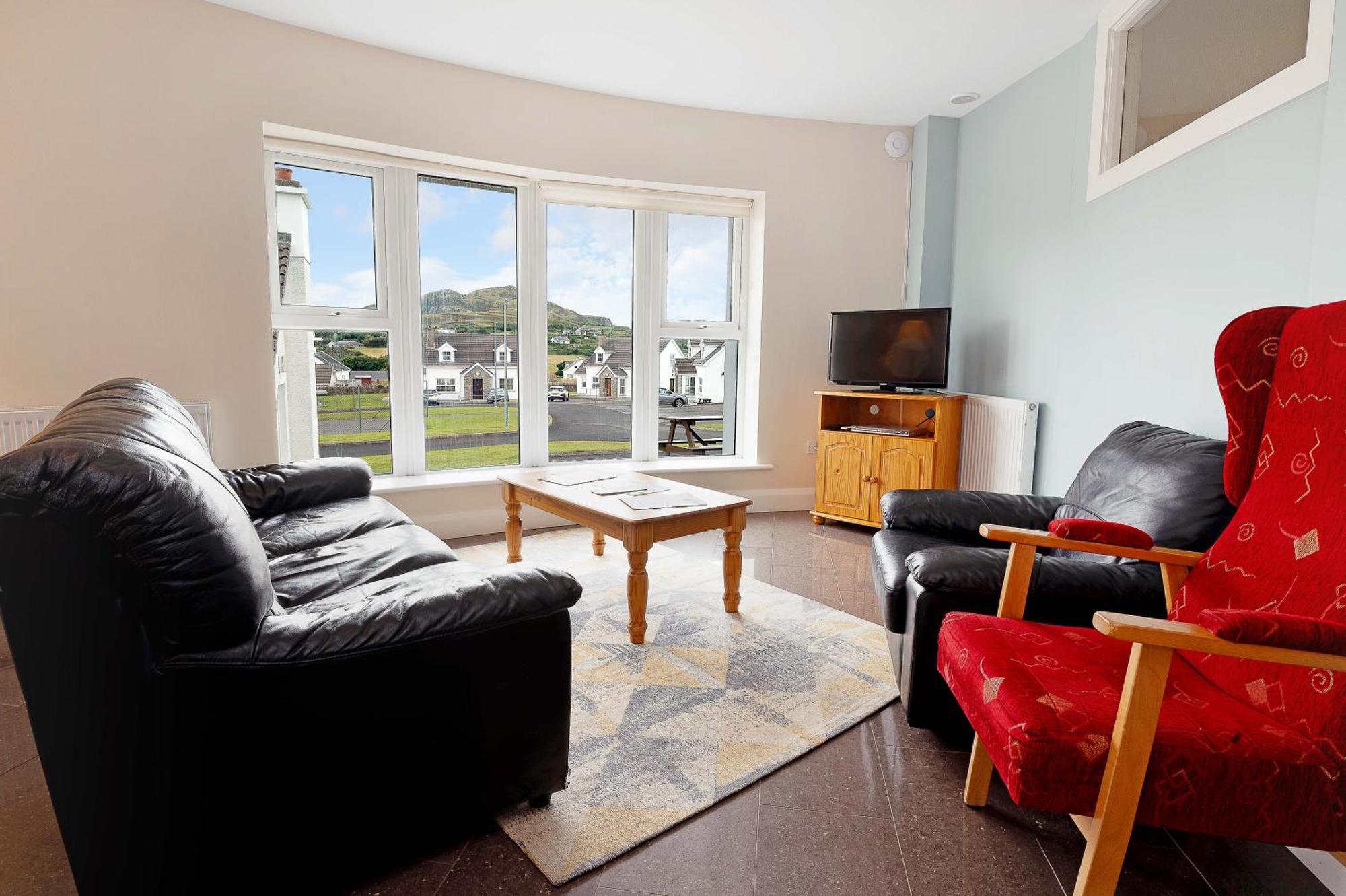Downings Coastguard Cottages - Type B-E Экстерьер фото
