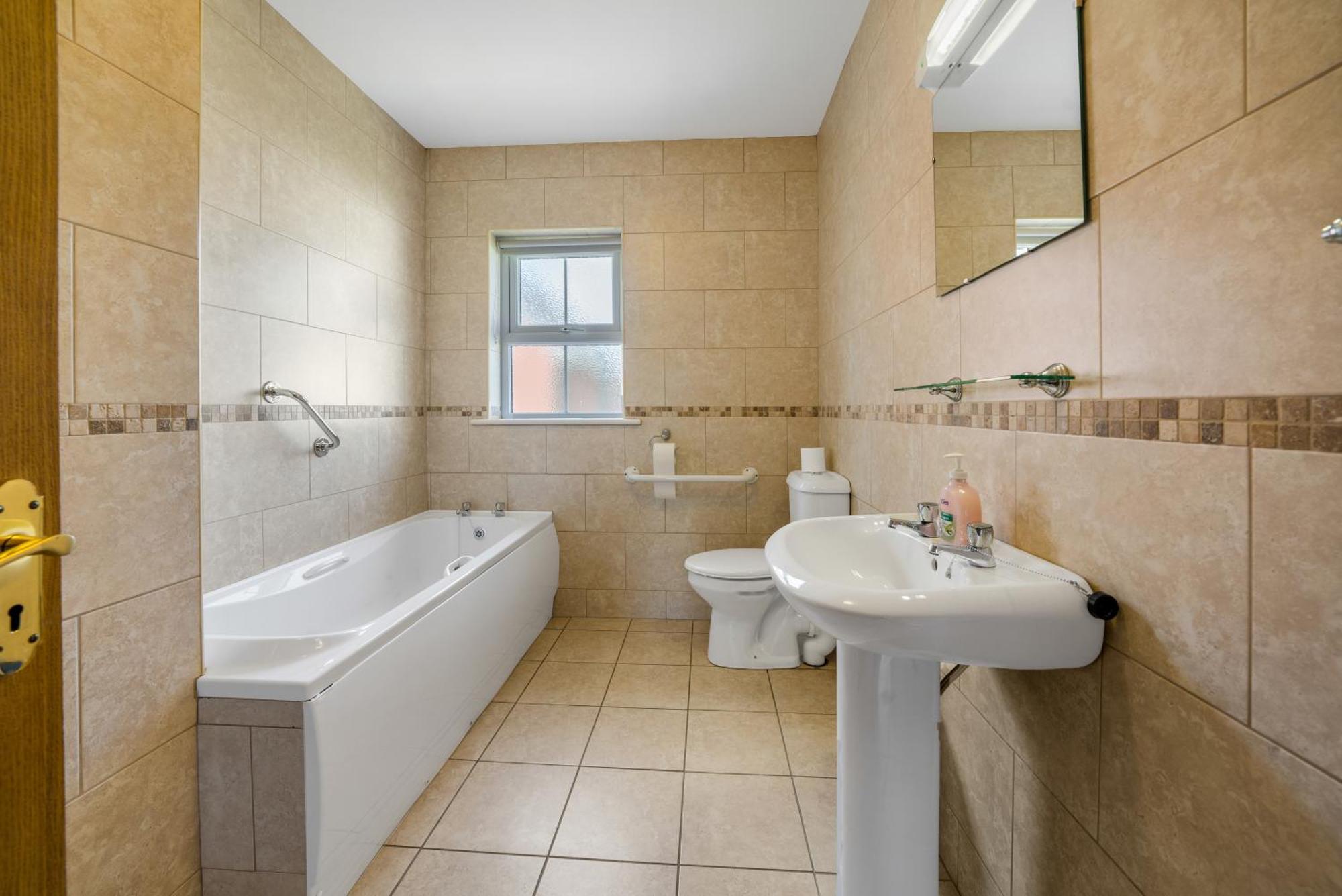 Downings Coastguard Cottages - Type B-E Экстерьер фото