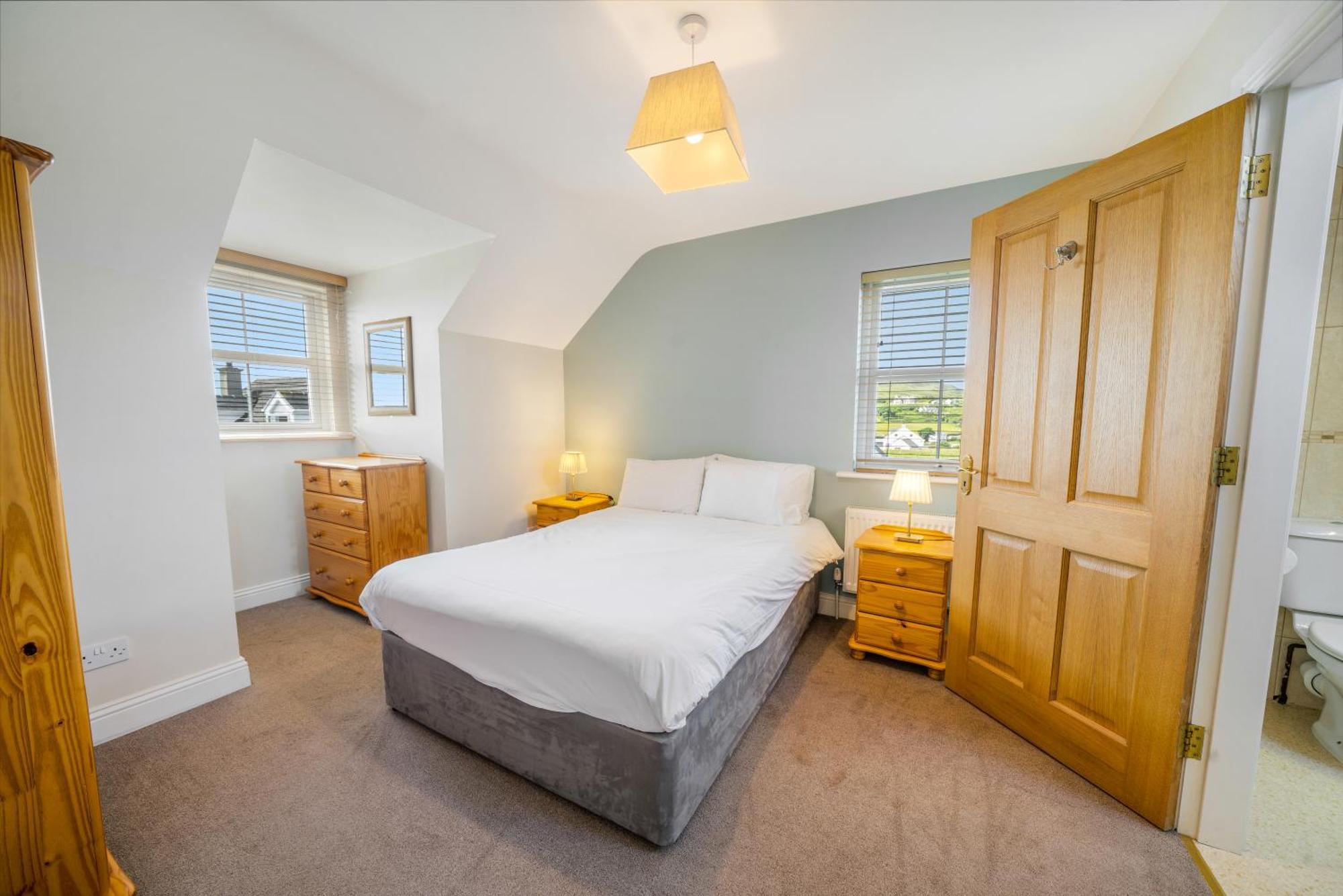 Downings Coastguard Cottages - Type B-E Экстерьер фото